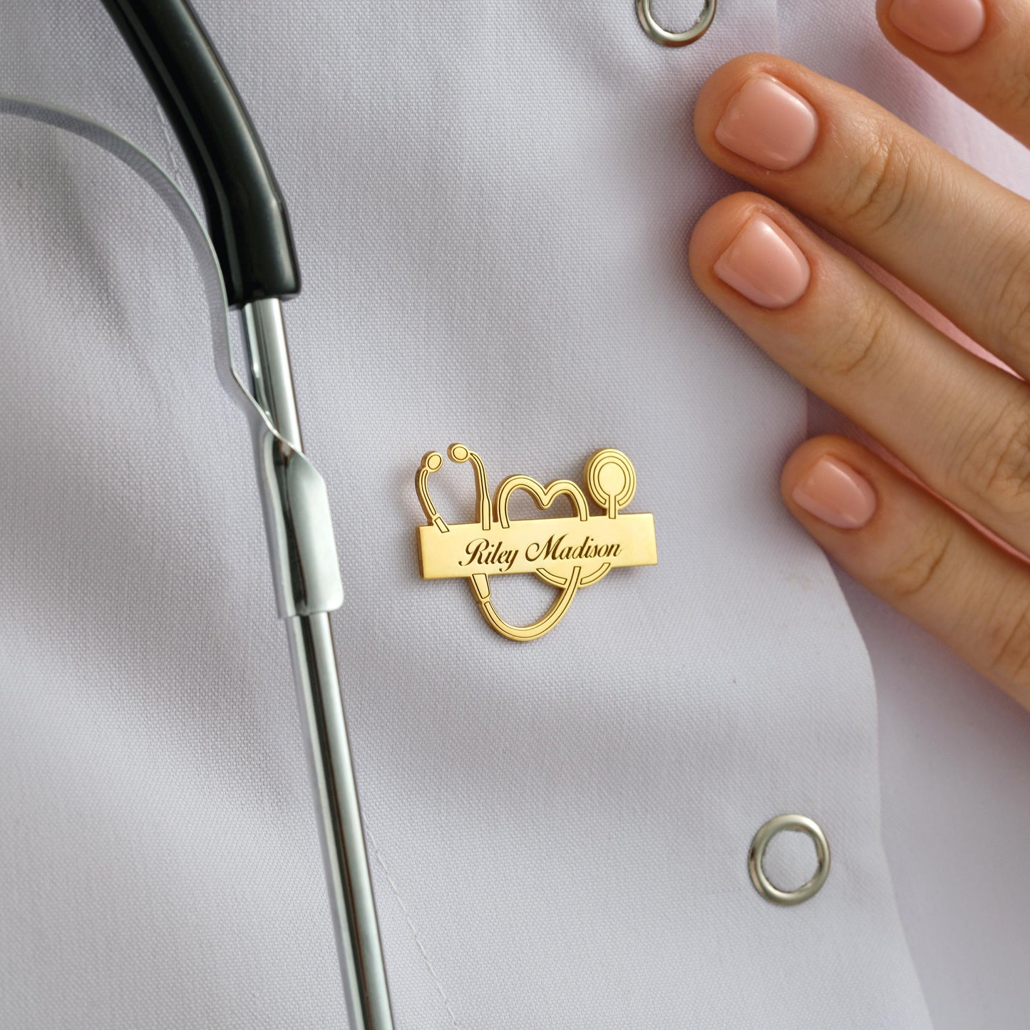 Personalized Stethoscope Name Brooch: Gold/Silver Nurse Doctor Lapel Pin