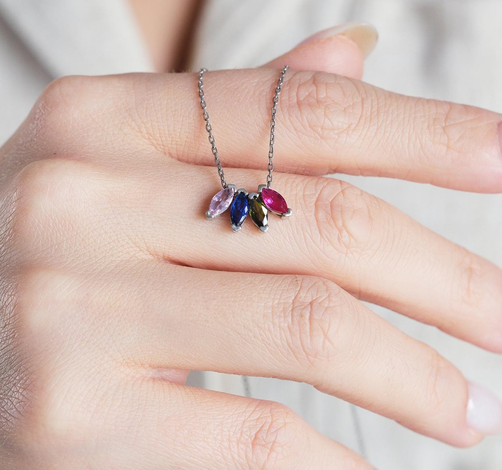 Our gemstone necklaces offer a unique design opportunity with customizable natural stones of your choice. Available in gold, silver, and rose gold plating, these high-quality and durable pieces allow you to personalize your style with elegance