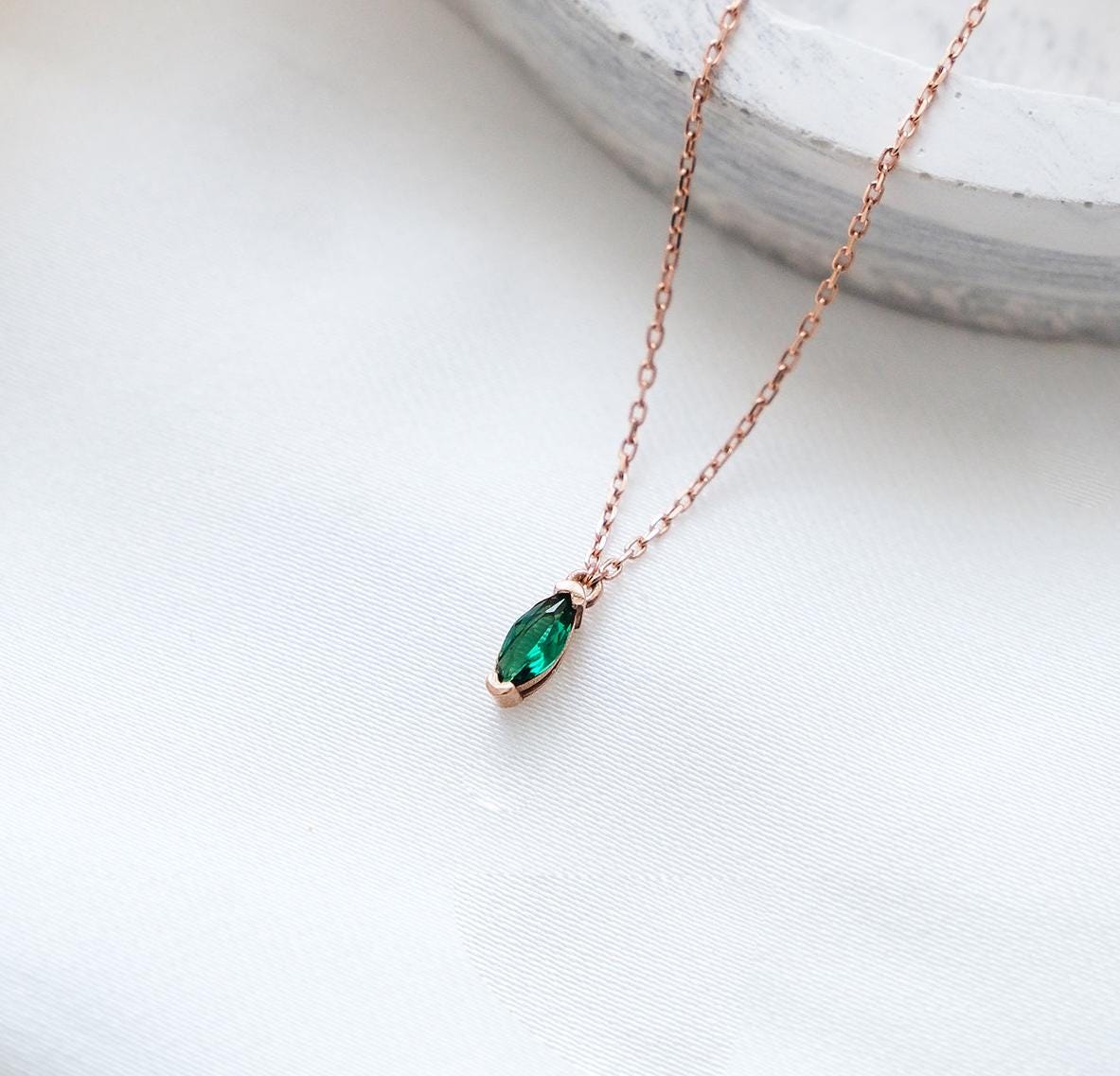 Our gemstone necklaces offer a unique design opportunity with customizable natural stones of your choice. Available in gold, silver, and rose gold plating, these high-quality and durable pieces allow you to personalize your style with elegance