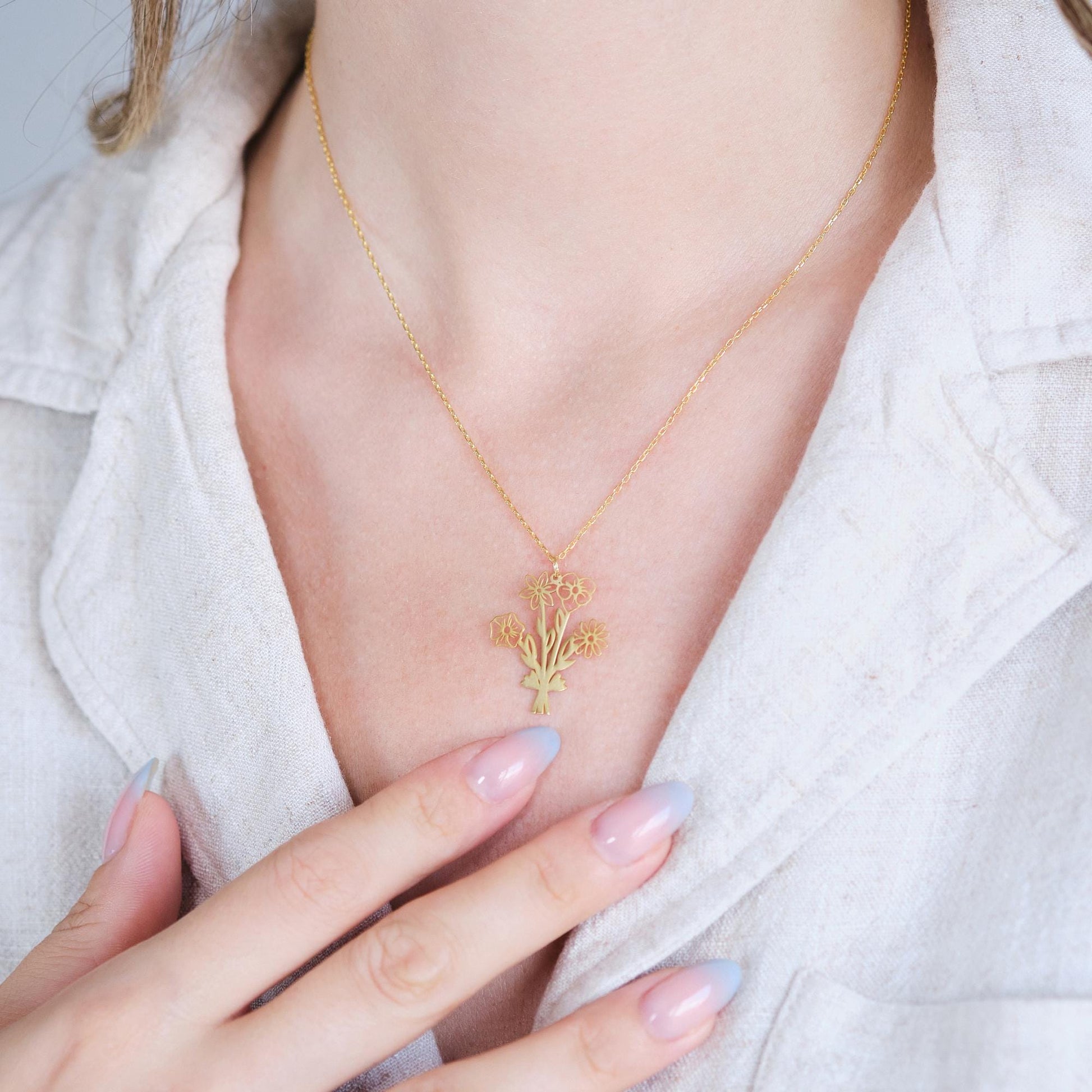 Rooted in Elegance, Available in Gold, Rose Gold, and Silver.
Discover our tree necklace, a symbol of growth and personal journey. Choose your metal and carry a timeless reminder of your unique story every day
