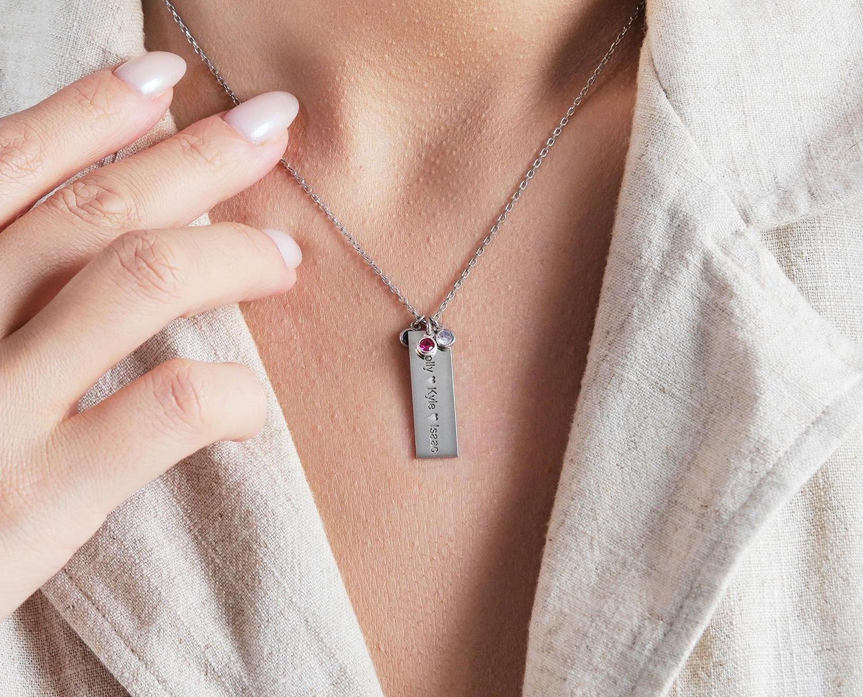 Our customizable bar necklaces with natural gemstones offer elegant personalization with name engraving. Available in gold, silver, and rose gold plating, these durable and stylish pieces perfectly enhance your personal style