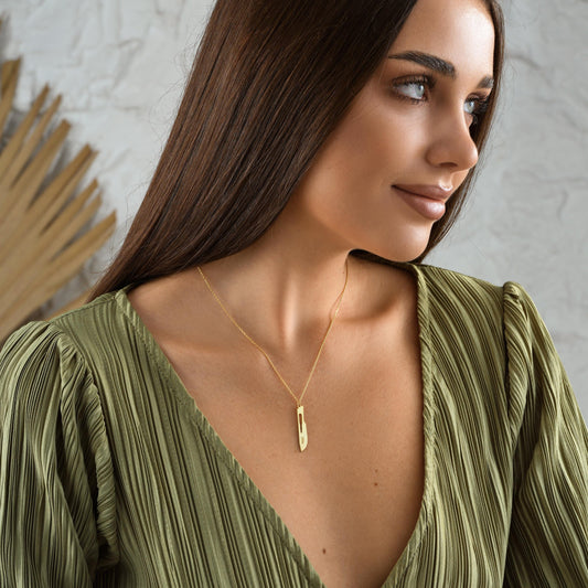 Make a bold statement with our customizable scalpel necklaces! Personalize with your name or a loved one’s, blending unique design with a sharp, modern edge—perfect for those who want to wear something truly distinctive