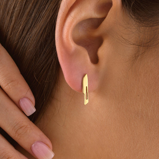925K Sterling Silver \ 14K Solid Gold
Finish: High-polish Closure: Stud 
Design: Scalpel-shaped charm 
Single or Pair: Pair
Medical professionals  Surgeons – Doctors – Nurses – Graduation gift – Residency match day  Personalized thank-you gifts
• Elegant gift box
• Ready for gifting – perfect for graduation, white coat ceremonies or appreciation gifts
Handmade to order in US
Processing time: 2–3 business days
USA: 2–5 business days Europe: 1–3 business days
- For EUROPE shipped from TURKEY