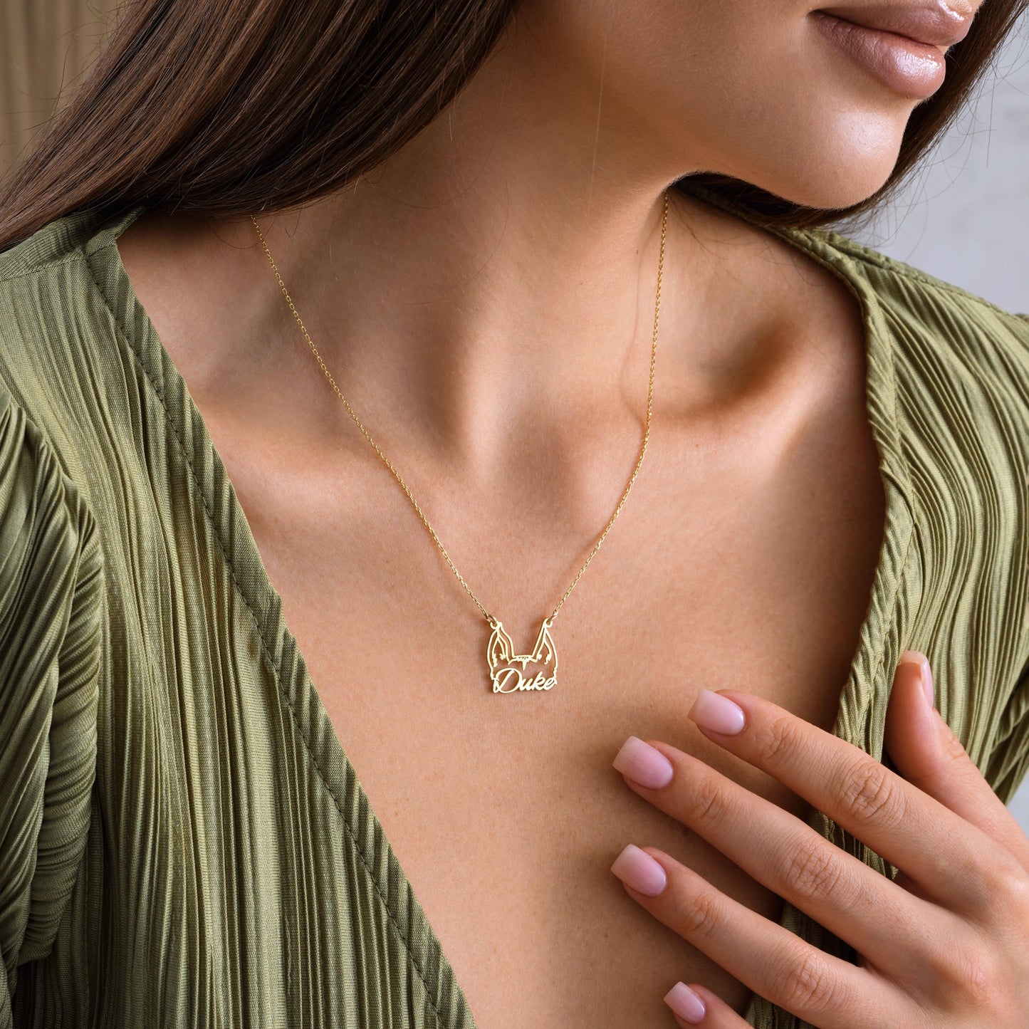 ✨ Custom Dog Ears Name Necklace – Personalized Pet Name Pendant ✨  

A stylish and modern necklace featuring your dog&#39;s ears outline with their name beautifully integrated into the design. Perfect as a gift for pet lovers or a unique keepsake to honor your furry friend.