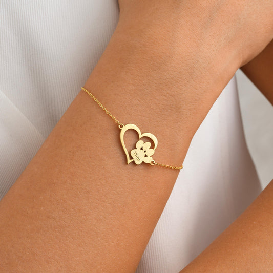 Material: 925 Sterling Silver or 14K Solid Gold
Finish High-polish
Design: Heart with paw print and custom name engraving
Chain Fine cable chain
Adjustable 5&quot;-9&quot;
Closure: Lobster clasp
Hypoallergenic  nickel-free
Handmade with care
Pet Memorial Gifts  Dog  Cat Moms  Personalized Gifts Everyday Wear  Animal Lovers
Elegant gift box message card
Ready for gifting
Processing time: 2–3 business days
• Ships from Turkey (for EU buyers)
• USA: 2–5 business days
• Europe: 1–3 business days