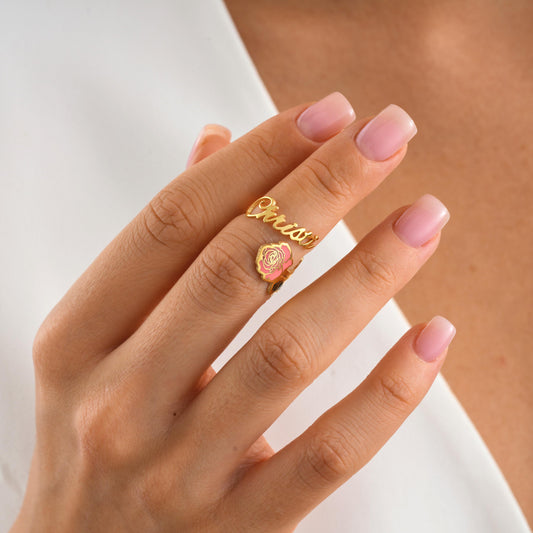 Material: 925K Sterling Silver \ 14K Solid Gold
High-polish 
It will be made in the color listed Adjustable open band
1 name + 1 birth flower engraving (choose from 12 monthly flowers)
Gift for mom Birthday gift Sister or friend jewelry Personalized floral ring Nature lover  Minimalist everyday piece
perfect for Mother’s Day, birthdays, anniversaries, or self-love
Handmade to order in US
Express delivery available USA  2–5 business day Europe: 1–3 business days
For EUROPE shipped from TURKEY
