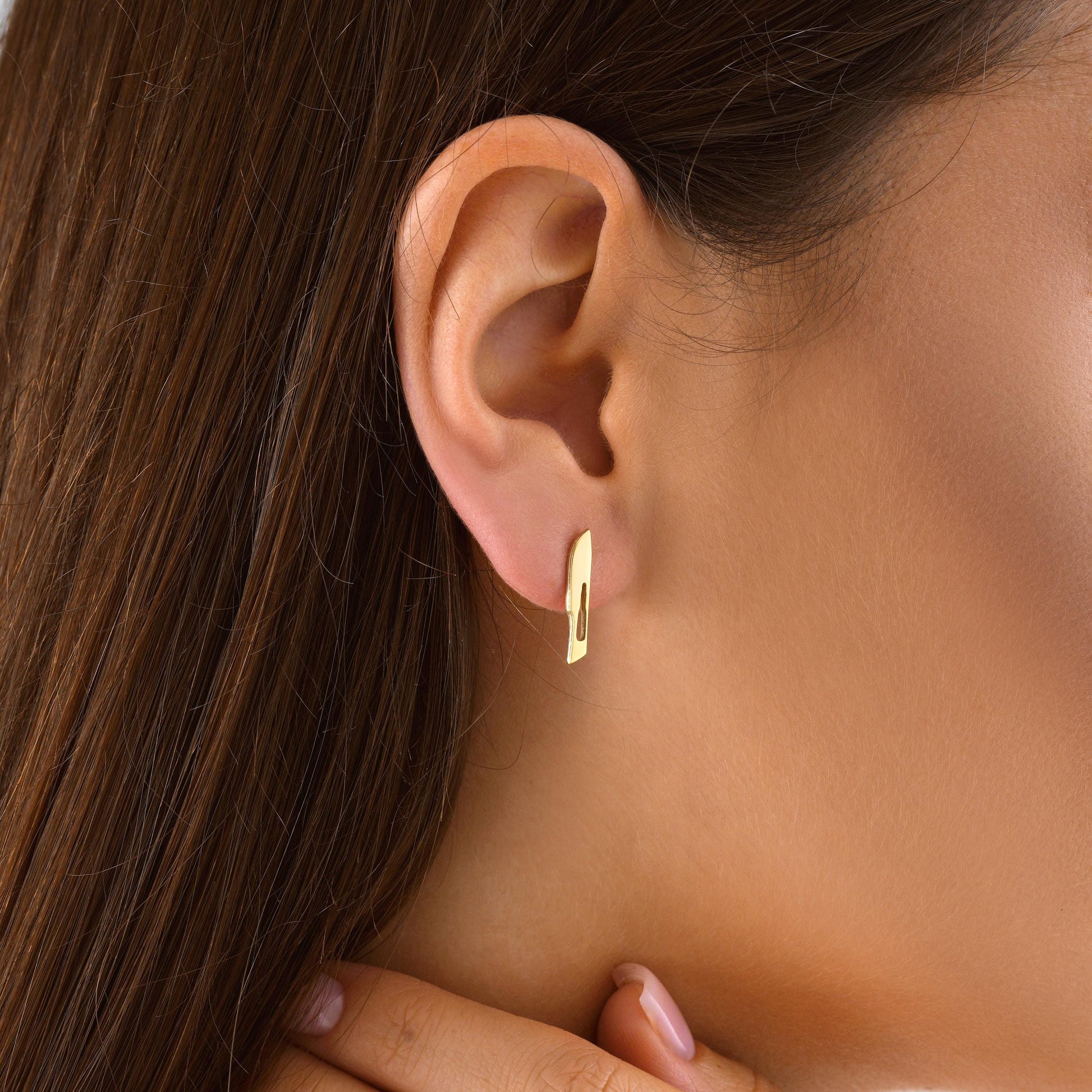 925K Sterling Silver \ 14K Solid Gold
Finish: High-polish Closure: Stud 
Design: Scalpel-shaped charm 
Single or Pair: Pair
Medical professionals  Surgeons – Doctors – Nurses – Graduation gift – Residency match day  Personalized thank-you gifts
• Elegant gift box
• Ready for gifting – perfect for graduation, white coat ceremonies or appreciation gifts
Handmade to order in US
Processing time: 2–3 business days
USA: 2–5 business days Europe: 1–3 business days
- For EUROPE shipped from TURKEY