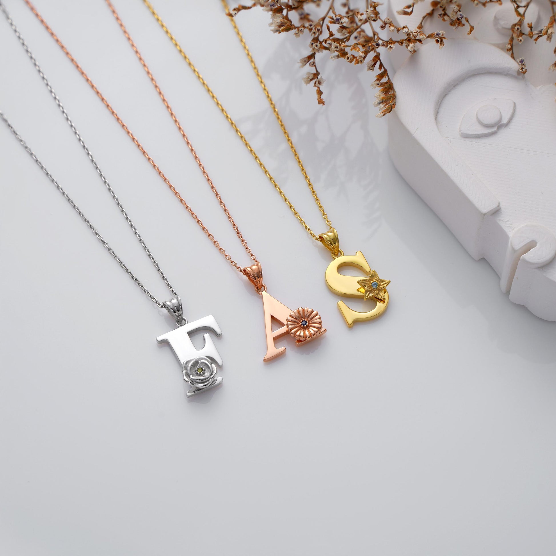 Material: 925K Sterling Silver / 14K Solid Gold  
• Finish Options: Silver, Gold, Rose Gold  
• Pendant: Bold initial with detailed birth flower accent + CZ stone  
• Chain Length: Adjustable (16&quot; + 2&quot; extender)  
• Closure: Spring Ring  
• Customization: Choose 1 initial + 1 birth flower (January–December)  

🎯 Perfect For:  
Birthday gifts – Personalized jewelry – Bridesmaids – Nature lovers – Everyday wear – Self-love pieces – Elegant floral looks