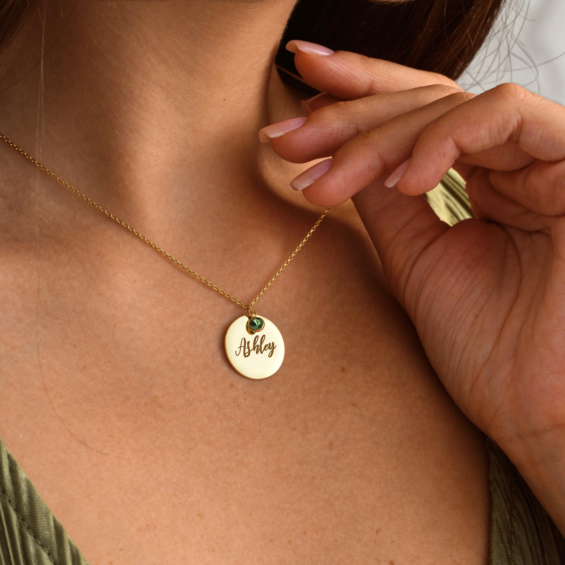 Personalized Circle Plate Name Pendant Necklace with Birthstone
A stylish and meaningful necklace featuring a round plate engraved with your name and paired with a sparkling birthstone charm. Perfect as a daily accessory or a thoughtful gift for someone special 
Material: 925K Sterling Silver / 14K Solid Gold  Spring Ring  
Pendant Size: Approx. 15mm diameter  
Birthstone: Synthetic stone representing birth month  Sold as Pendant with chain included  
Hypoallergenic & safe for sensitive skin