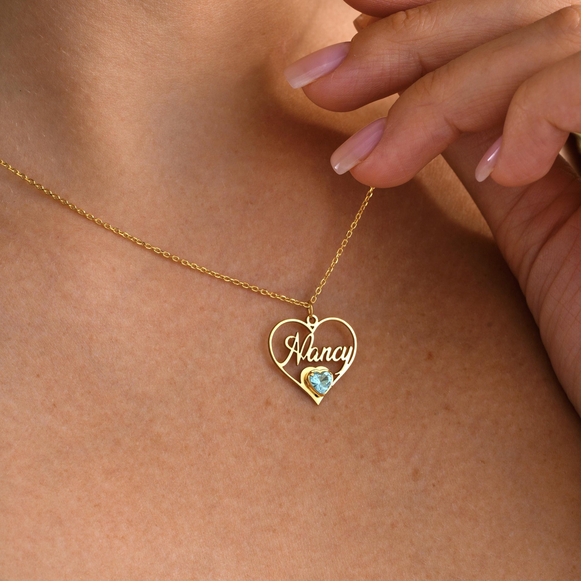 ✨ Birthstone Heart Name Necklace – Personalized Heart Pendant ✨  

A romantic and elegant necklace featuring your name inside a delicate heart outline, complete with a sparkling birthstone. Perfect as a gift for anniversaries, birthdays, or to celebrate someone special.
