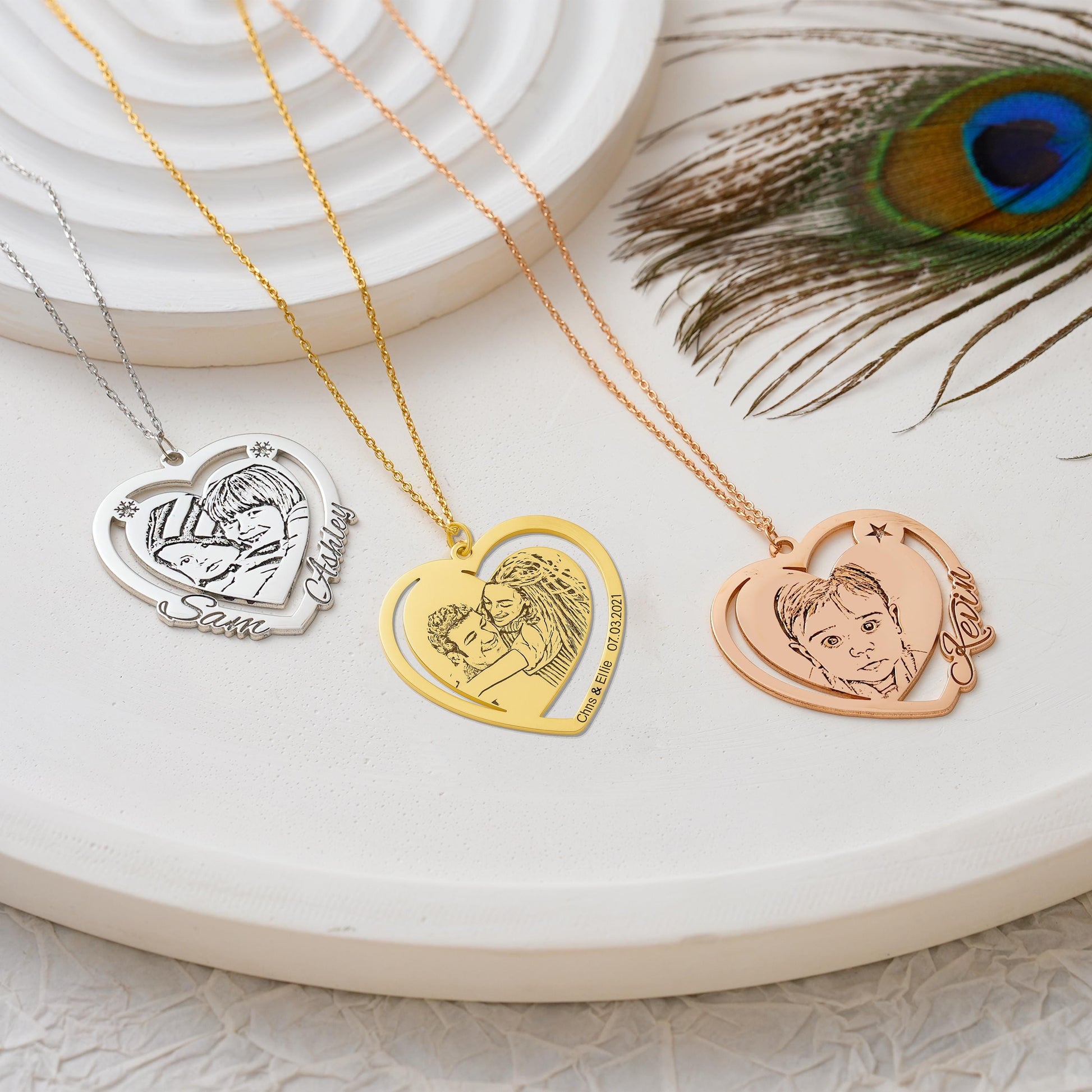 ✨ Custom Heart Photo Engraved Necklace – Personalized Memory Keepsake ✨

A beautiful and meaningful necklace featuring your favorite photo engraved on a heart-shaped pendant. Perfect for capturing special memories and gifting to loved ones.